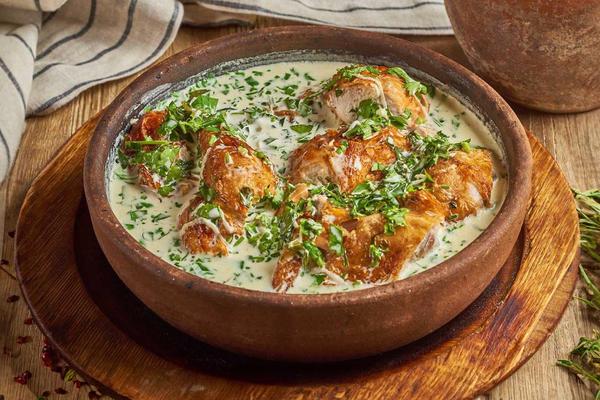 Shkmeruli - Exquisite Georgian Garlic Chicken Dish