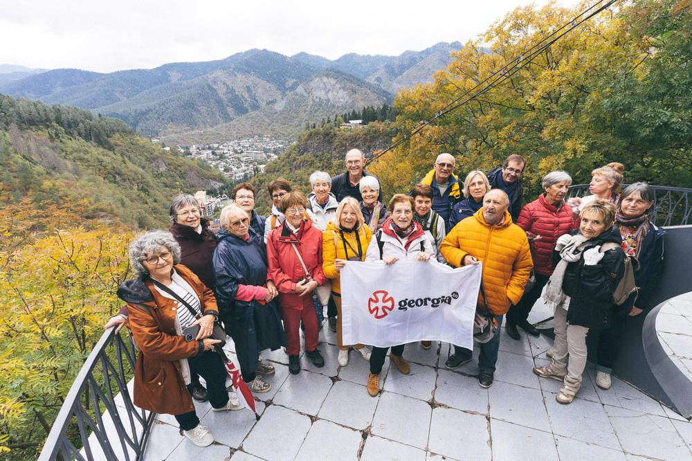 Group of Georgia.to Tourists in Borjomi