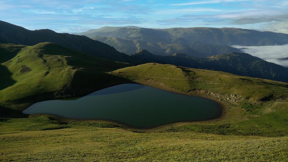 Jaji Lake: Samtskhe-Javakheti's Elevated Elegance!