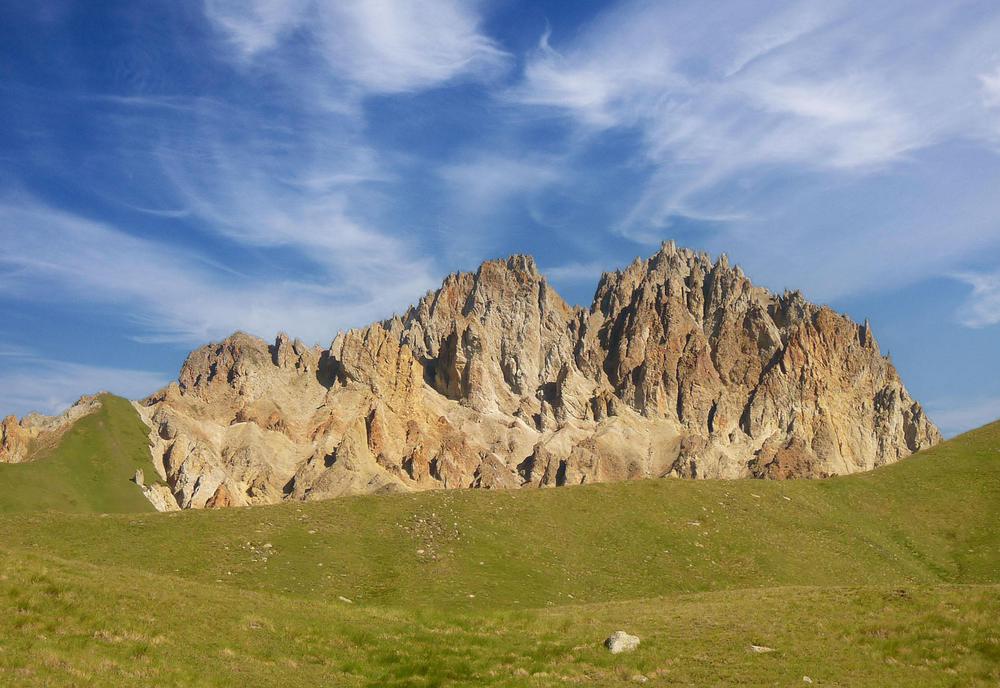 Sakhizari Cliff Natural Monument: Georgia's Eroded Pillars of Wonder