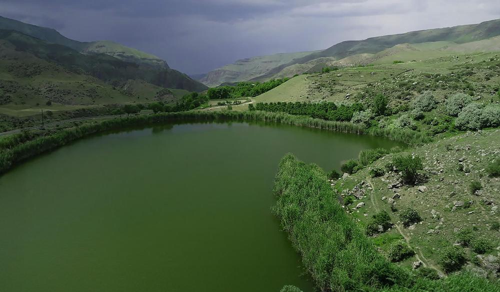 Tsundi Lake: An Altitudinous Gem and 'Tamar’s Mirror' in Georgia