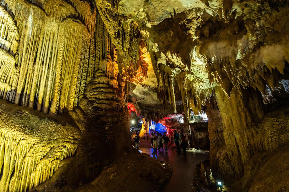 Light Show Extravaganza at Prometheus Cave: Georgia's Subterranean Splendor
