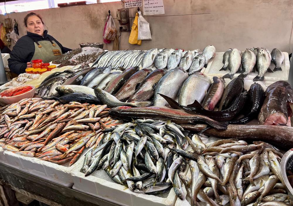 Batumi Fish Market: Dive into a Fresh Seafood Extravaganza in Adjara