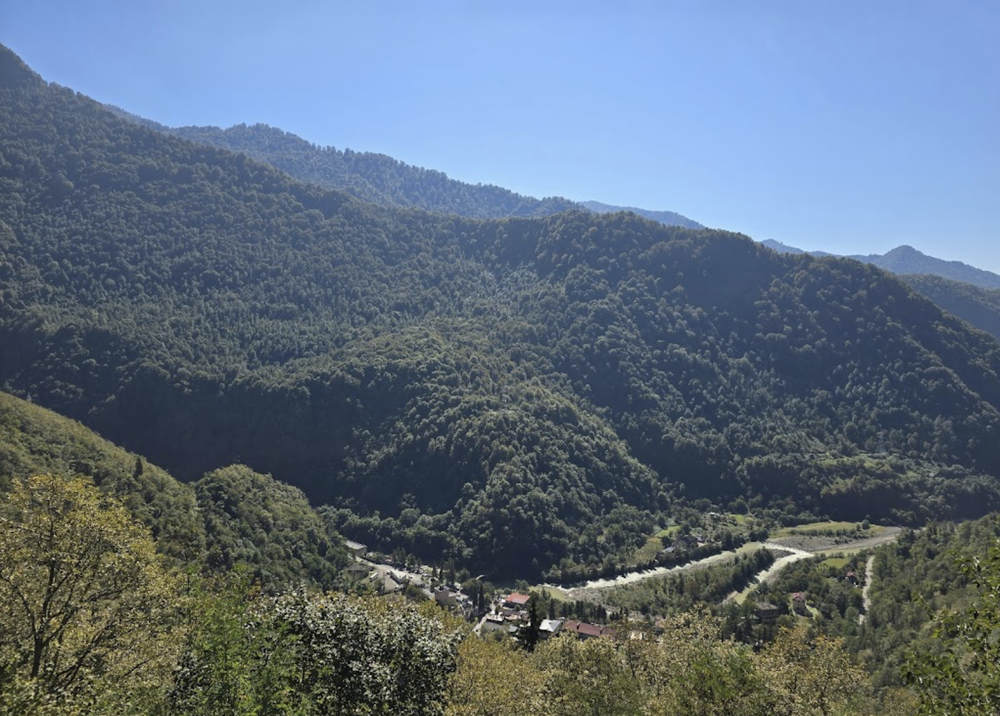 Discover Zeda Makhuntseti: A Picturesque Village in Adjara, Georgia