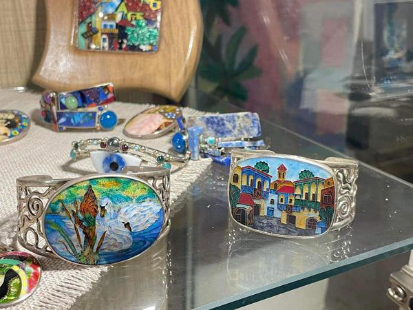 Georgian Enamel Jewelry