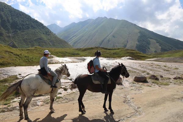 Horseback tour in Truso Valley