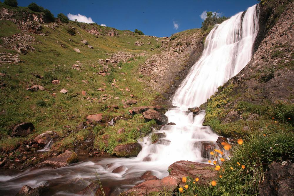 Arsha Waterfall: The Twin Cascades of Kazbegi, Georgia