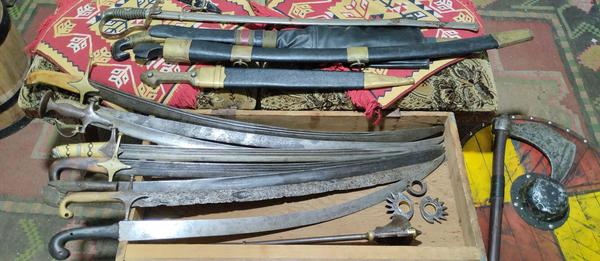 Georgian swords and arms